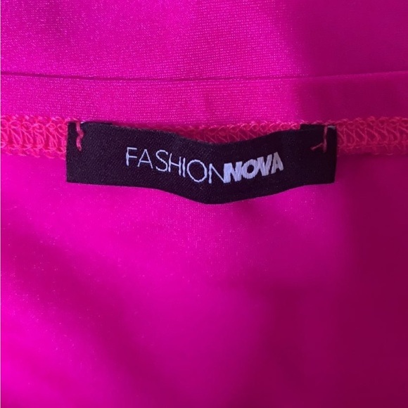 ❤️‍🔥SOLD❤️‍🔥 Cut To The Chase Mini Dress - Hot Pink - Picture 7 of 8